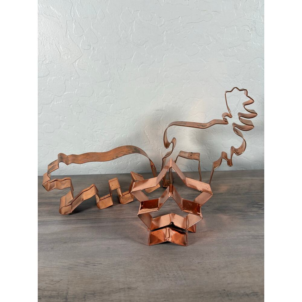 Lot of 4 Large Vintage Cookie Cutters Bear Moose and Medium‎ Stars